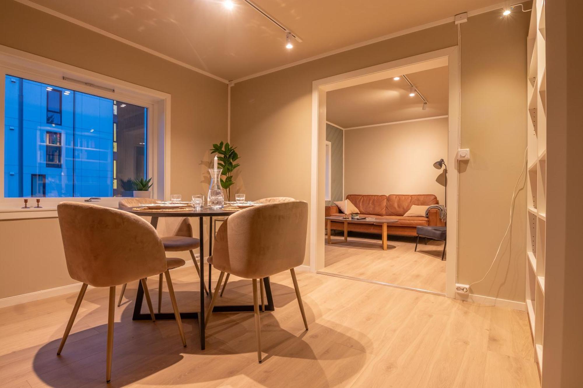 Cozy And Spacious Apartment In City Centre ترومسو المظهر الخارجي الصورة